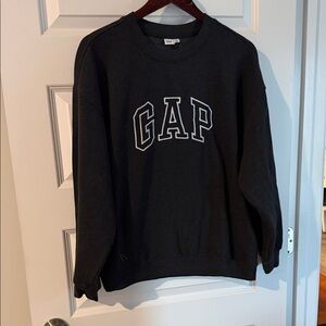 GAP Women's Black Crew Neck Logo Sweatshirt Sweater
